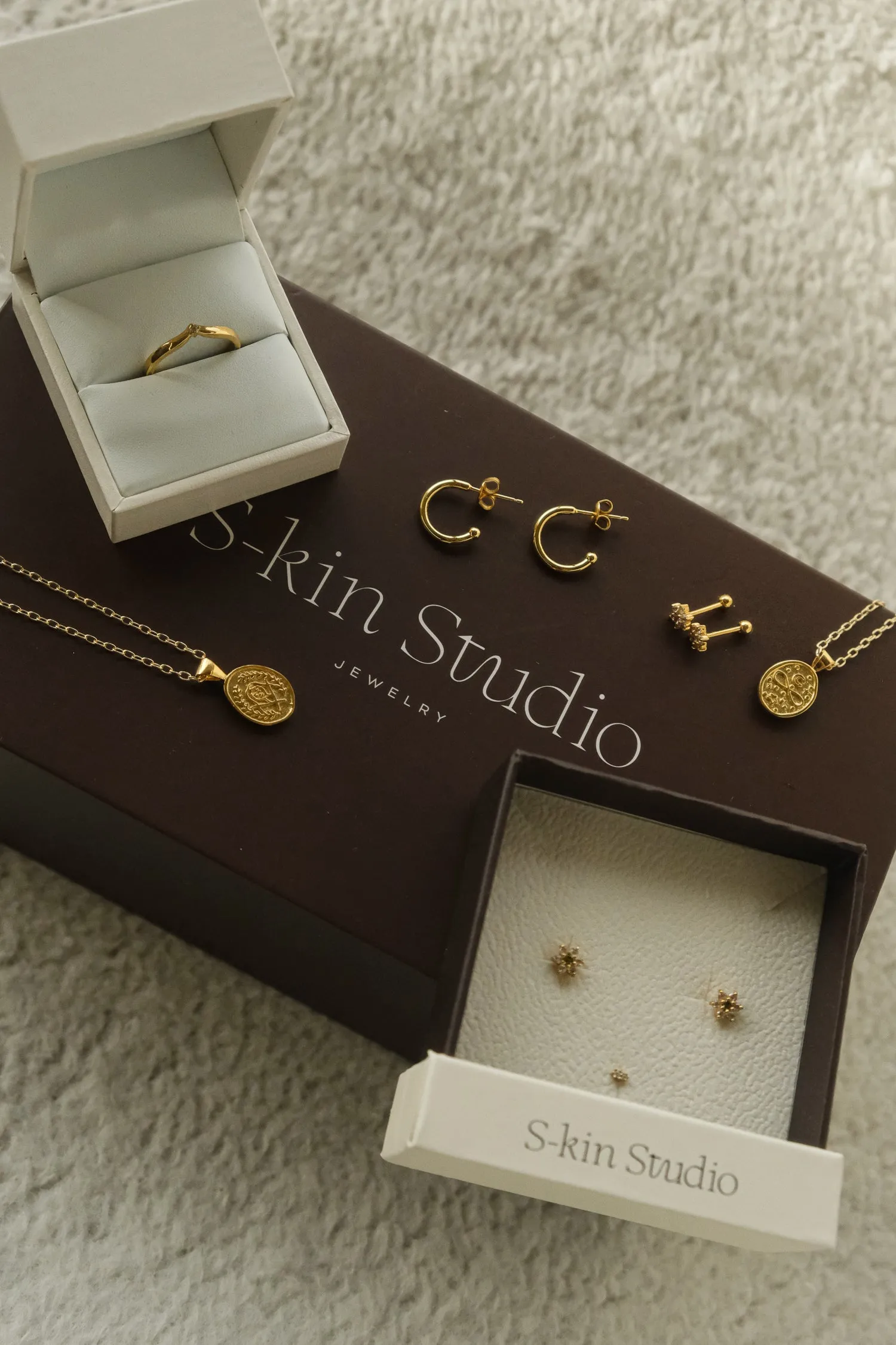 $300 Mystery Box ($600  value)