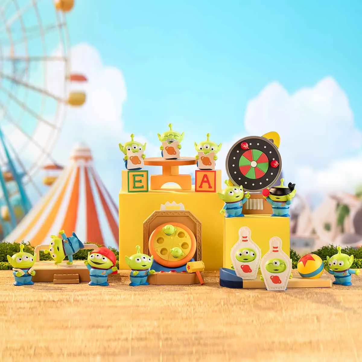 Pixar Alien Party Games Series Scene Sets - Display (8 pcs)