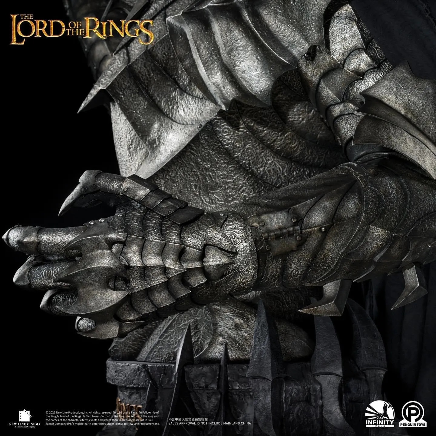 SAURON LIFE-SIZE BUST (RARE ITEM)