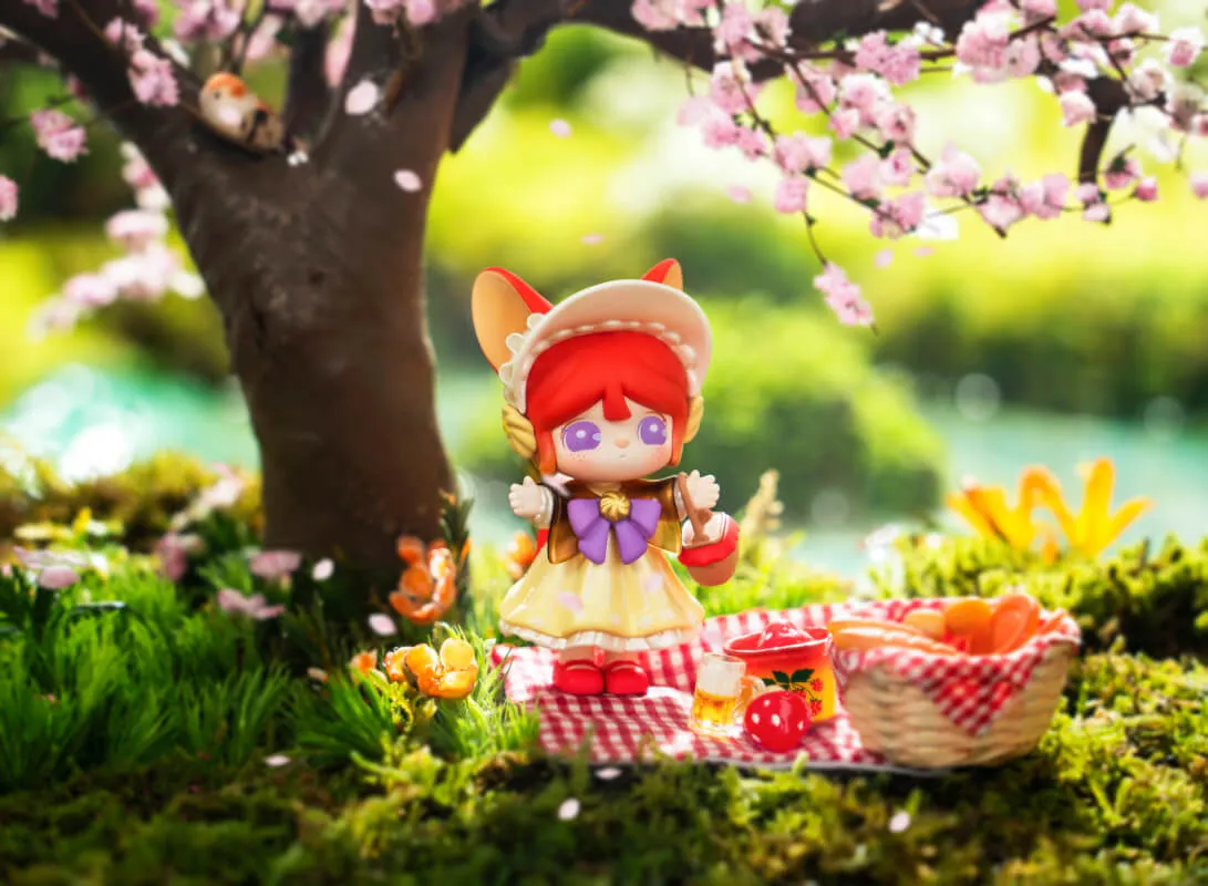 Suri Go For Outing Series Figure Blind Box